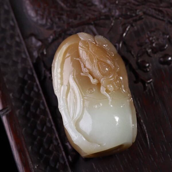 Perfect Natural Hetian Jade "Stunning Success" Bamboo Cicada handpiece, 70mm, super oily.