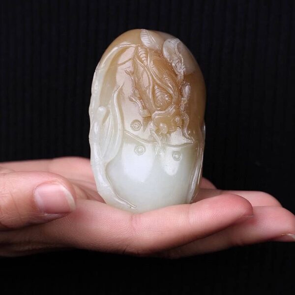 Perfect Natural Hetian Jade "Stunning Success" Bamboo Cicada handpiece, 70mm, super oily.