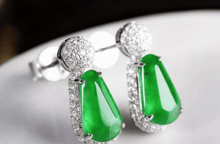 Why Elite Collectors Are Investing Heavily in High-Quality Jadeite: A Modern Perspective